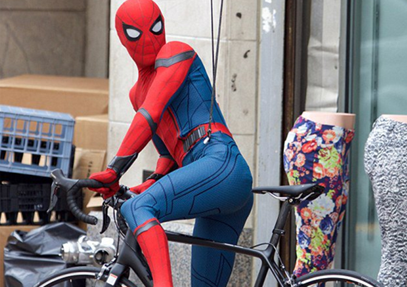 Spider-Man-Homecoming-Costume-on-Set